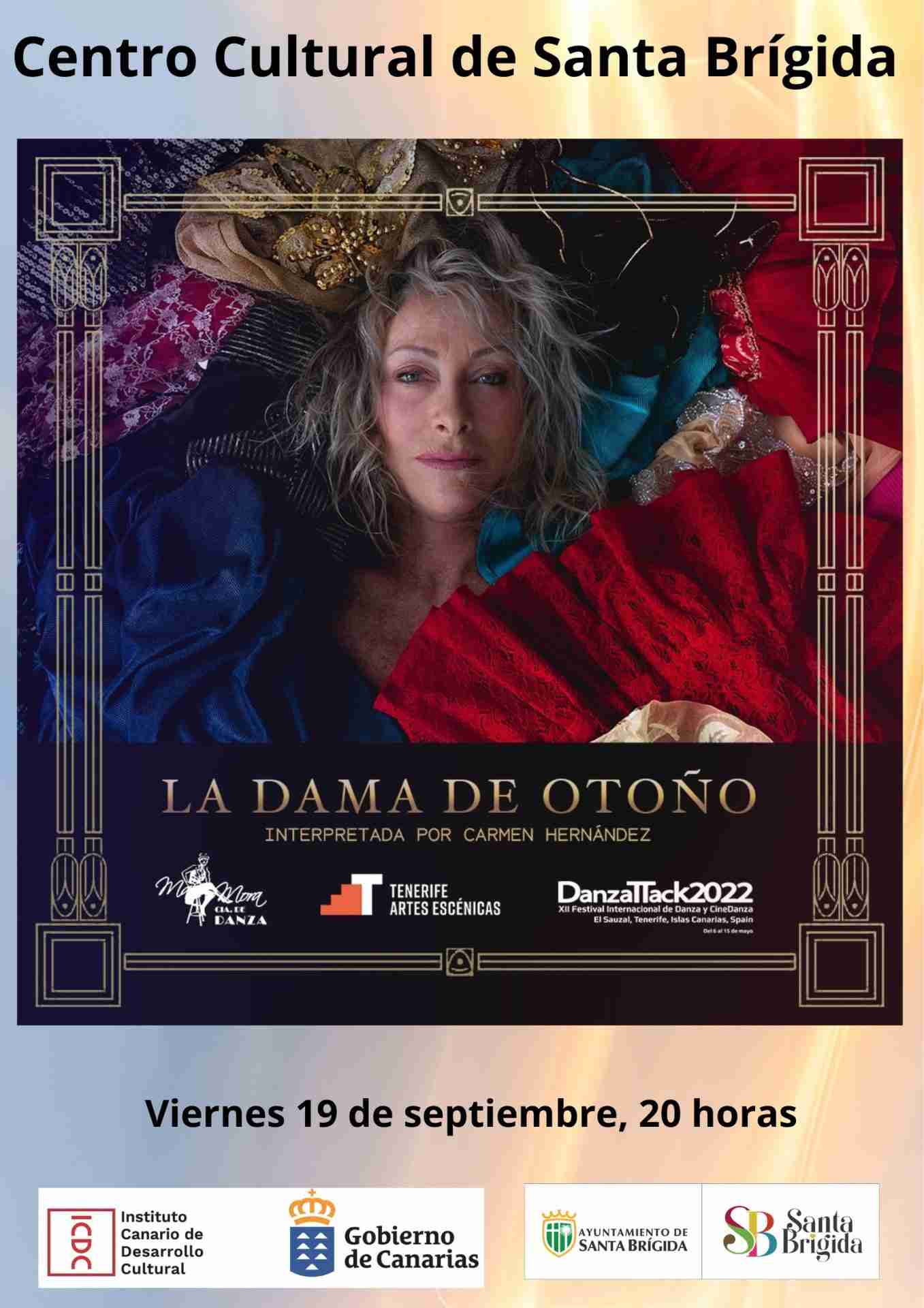 Danza "La dama de otoño" en la Biblioteca Municipal de Santa Brígida, Gran Canaria.