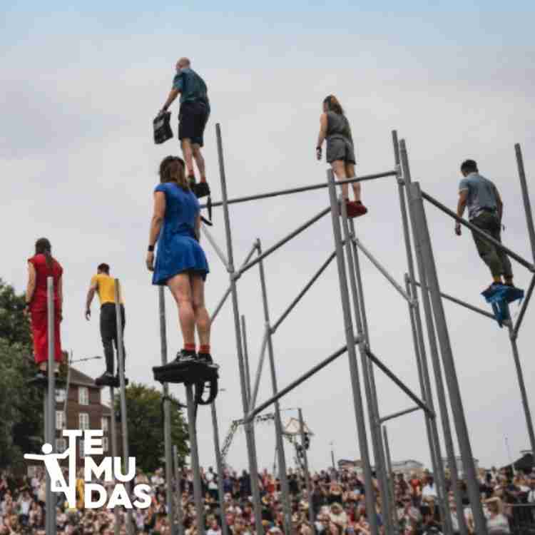 Festival Temudas - Circo - "Wild" de Motion House en la Plaza de Canarias (Trasera de Santa Catalina), Las Palmas de Gran Canaria.