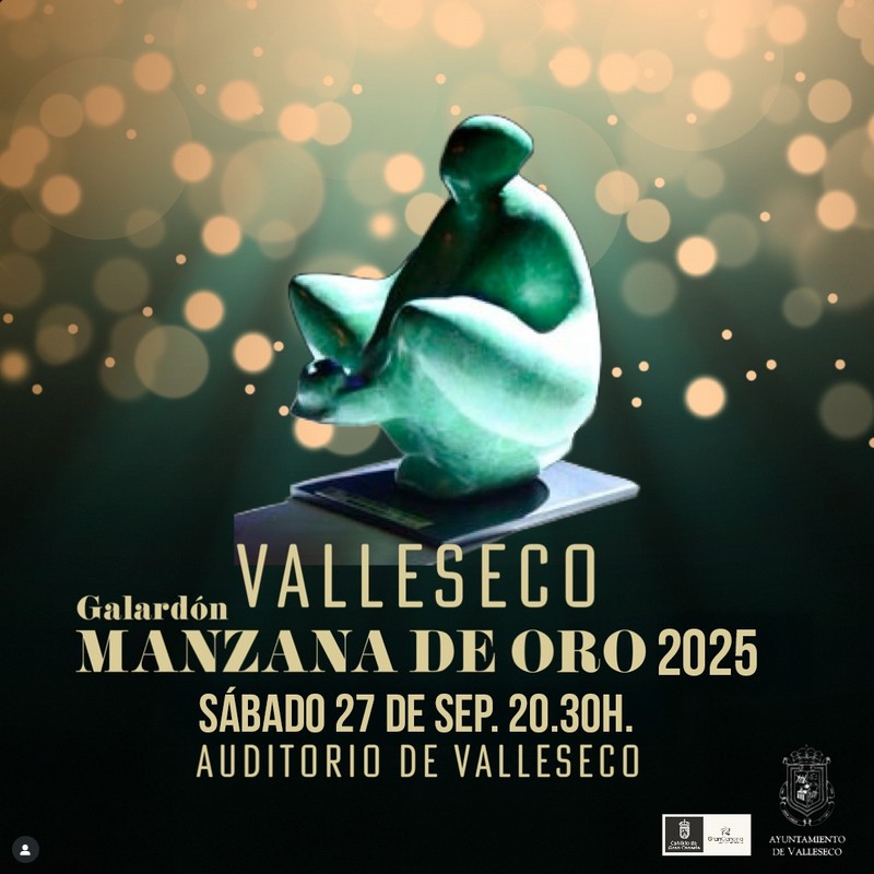 Acto de entrega de la XI Edición de los Premios Manzana de Oro a la Asociación "Fundación Canaria Pequeño Valiente" en el Auditorio de Valleseco.